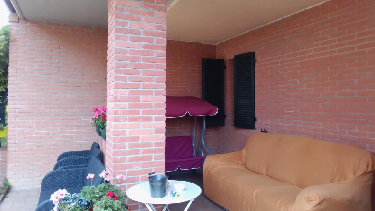 Hotel La Quercia Fiorita Trivolzio Exterior foto