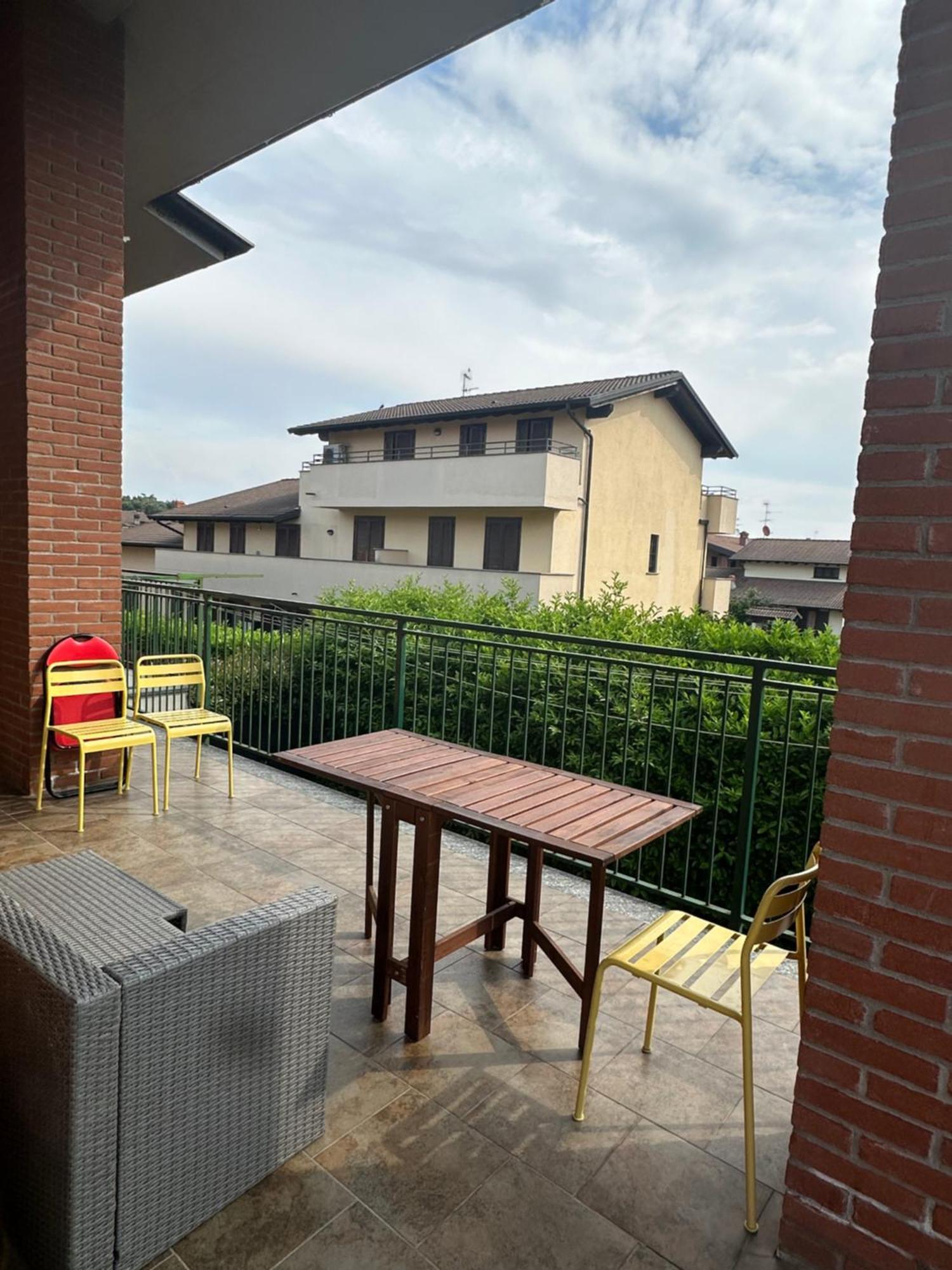 Hotel La Quercia Fiorita Trivolzio Exterior foto